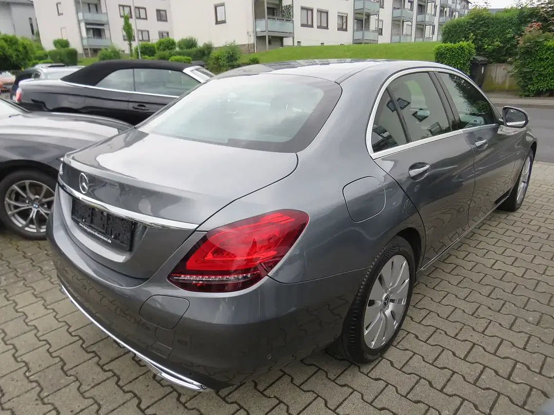 Mercedes-Benz C 300 - Thumbnail 6