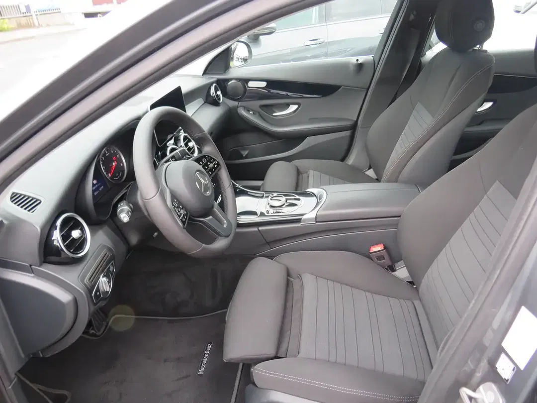 Mercedes-Benz C 300 - Thumbnail 8