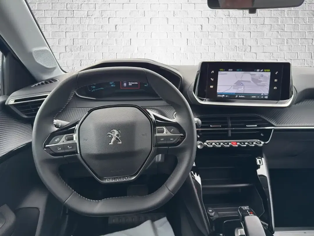 Peugeot 208 - Thumbnail 10