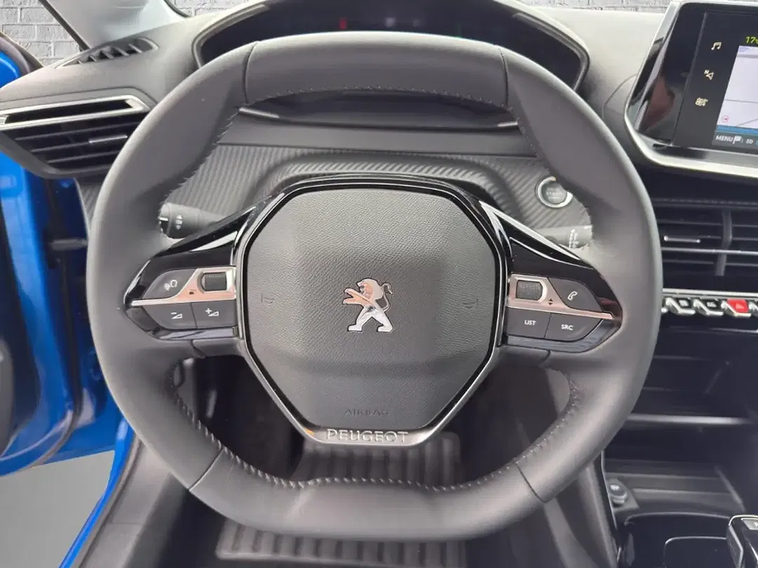 Peugeot 208 - Thumbnail 15