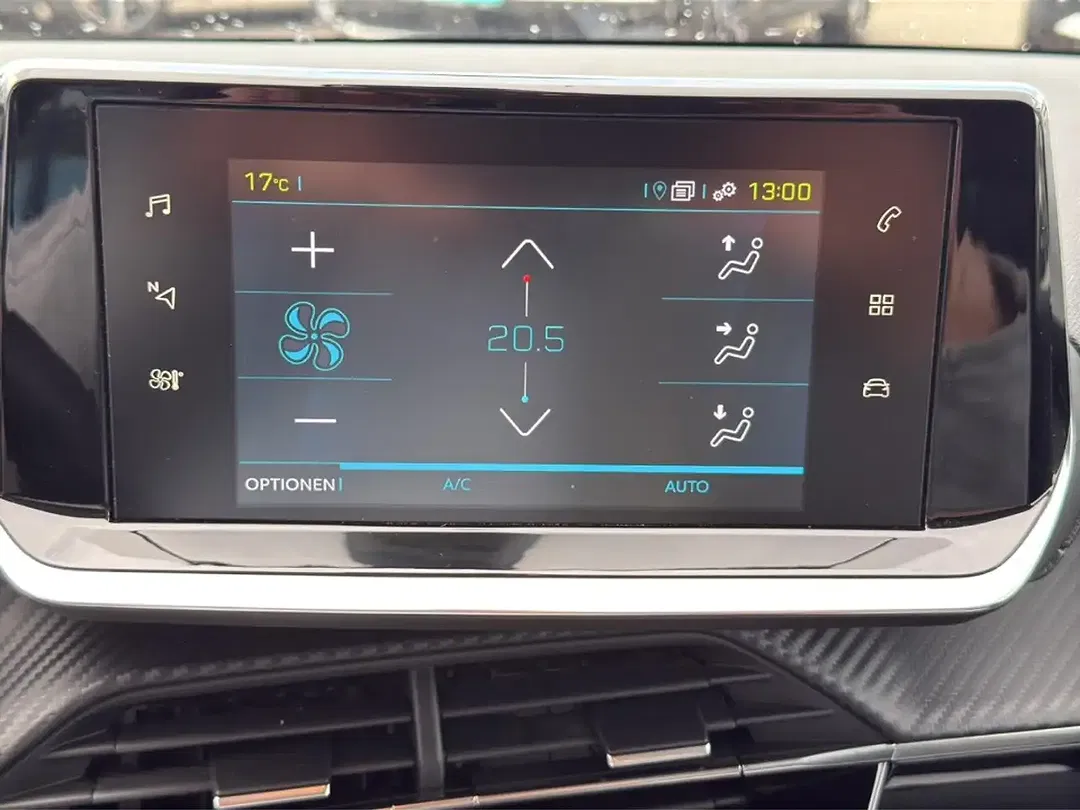 Peugeot 208 - Thumbnail 20