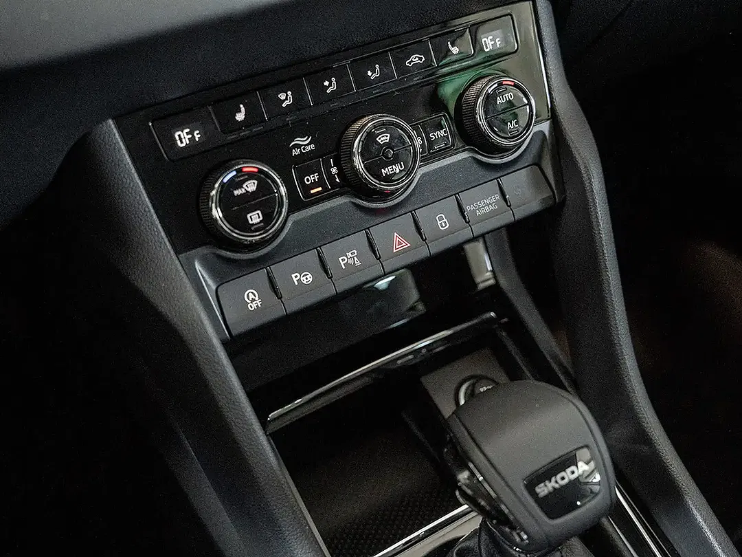 Skoda Karoq - Thumbnail 8