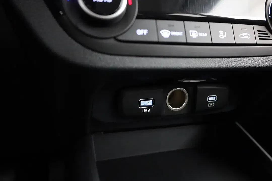 Hyundai i10 - Thumbnail 12