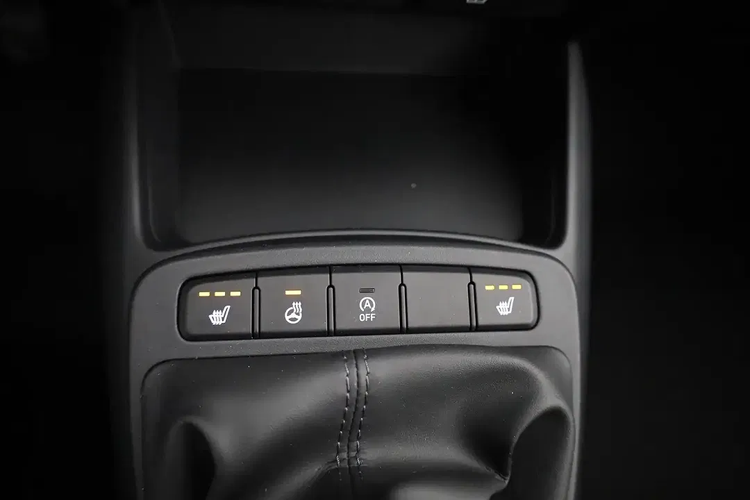 Hyundai i10 - Thumbnail 13
