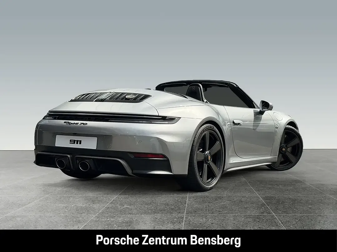Porsche 992 - Thumbnail 4