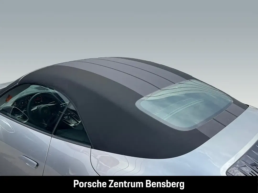 Porsche 992 - Thumbnail 5