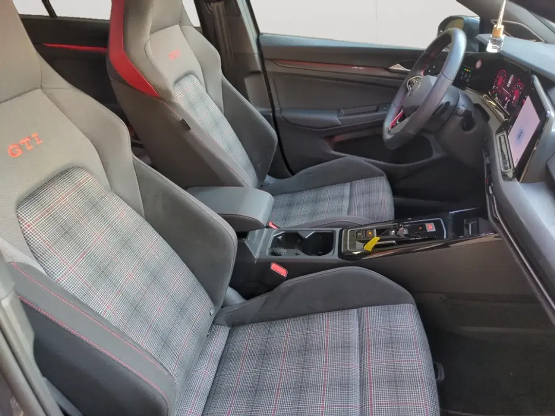 Volkswagen Golf GTI - Thumbnail 15