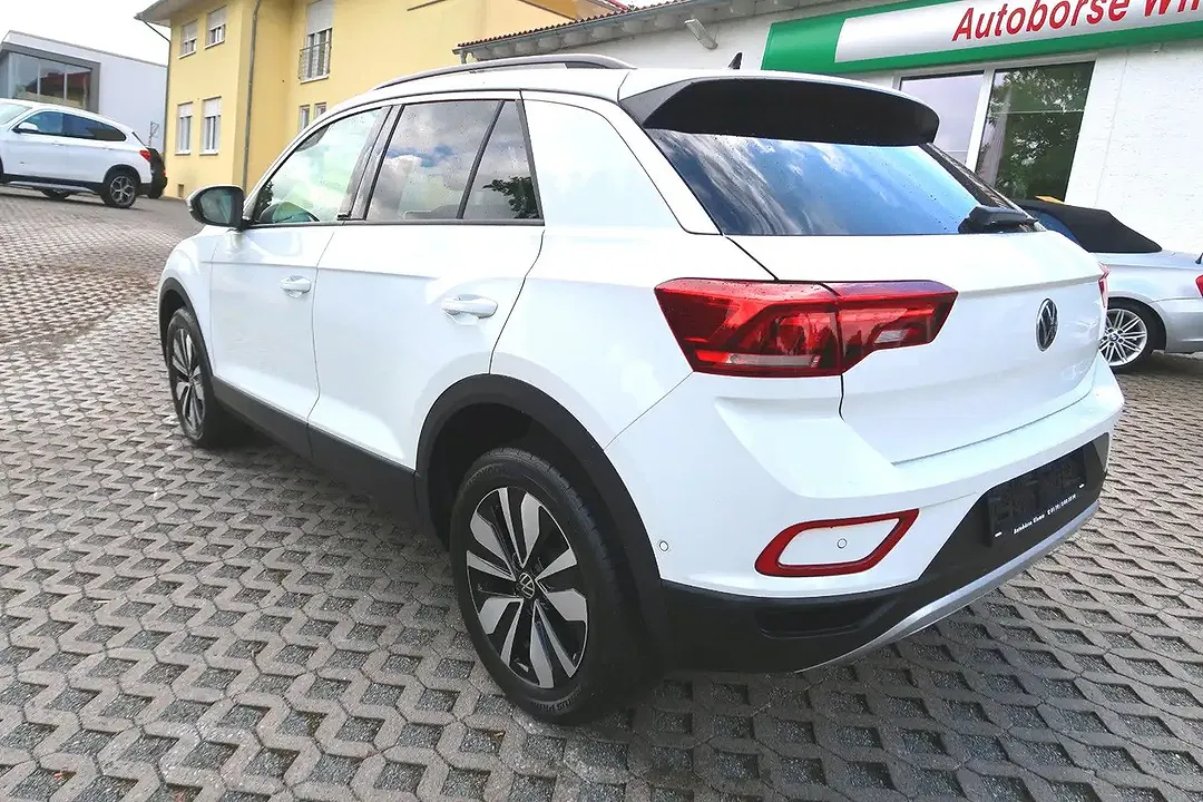 Volkswagen T-Roc - Thumbnail 9