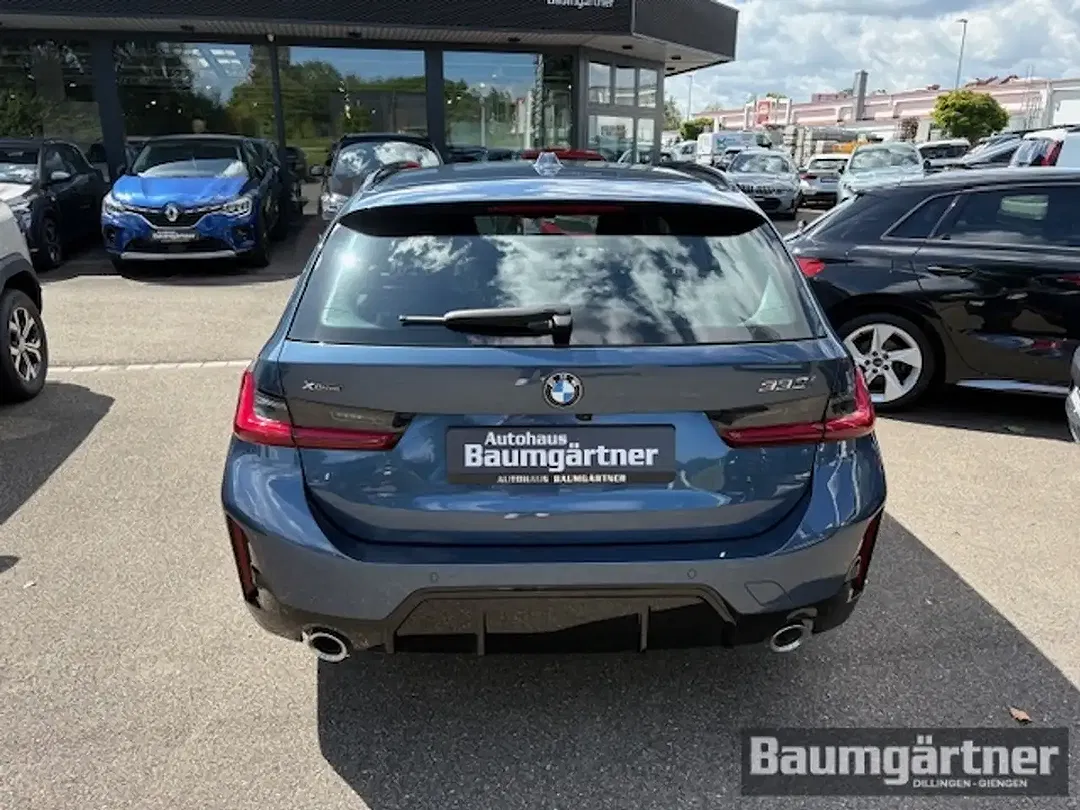 BMW 330 - Thumbnail 5