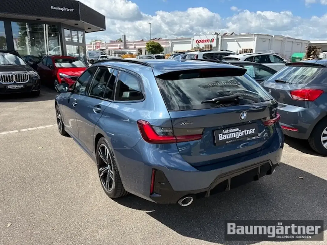 BMW 330 - Thumbnail 6
