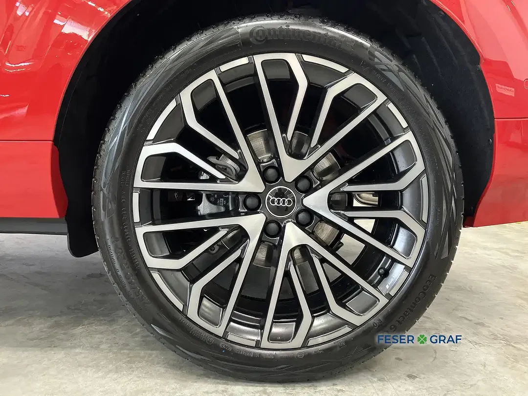 Audi Q3 - Thumbnail 10