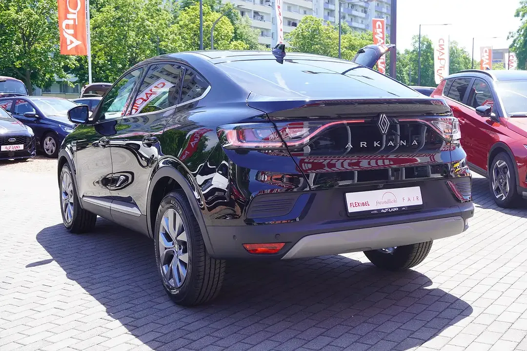 Renault Arkana - Thumbnail 3