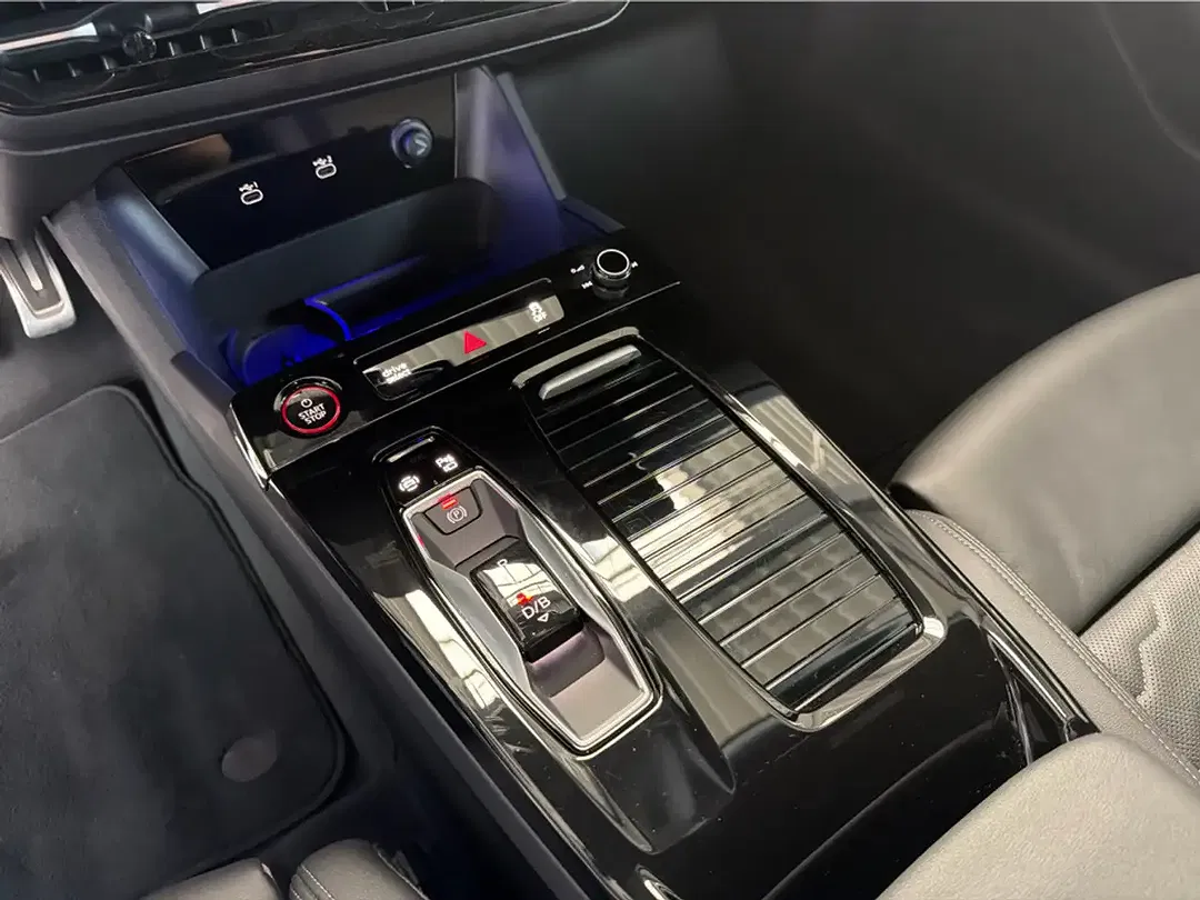 Audi S6 e-tron - Thumbnail 12