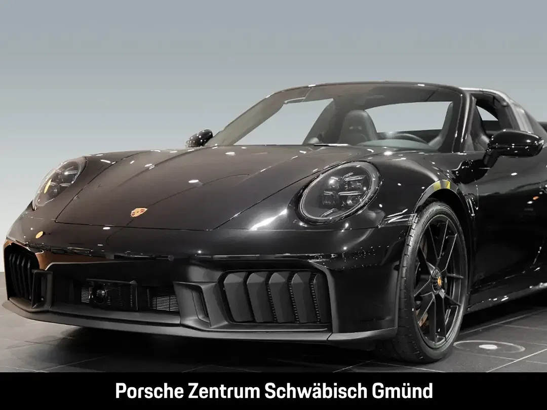 Porsche 992 - Thumbnail 10