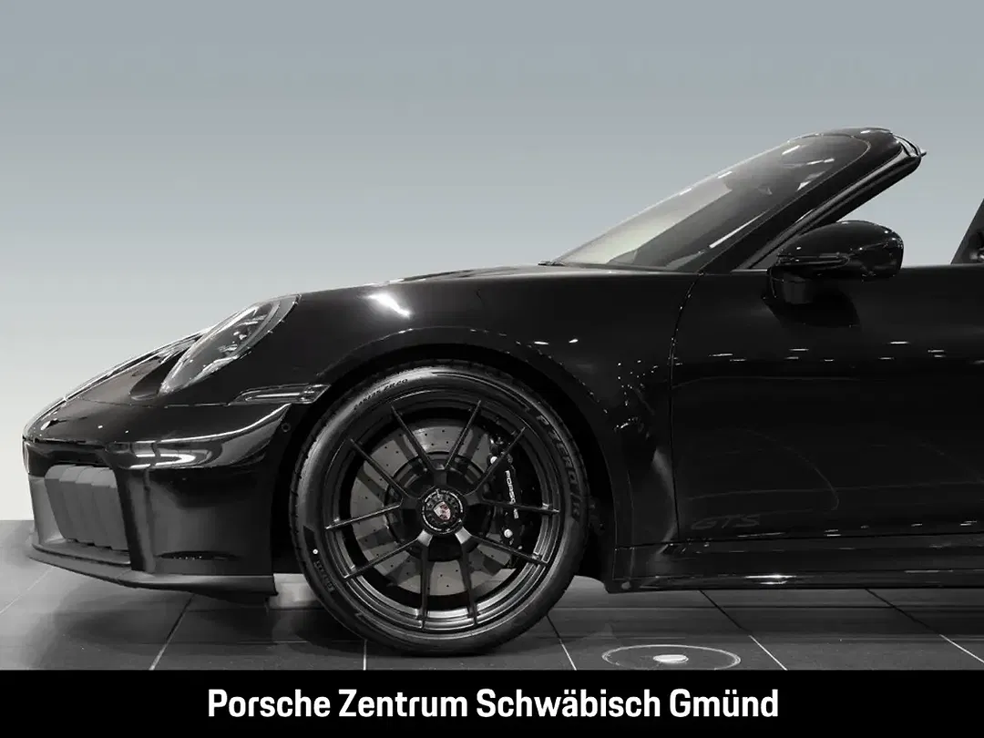 Porsche 992 - Thumbnail 11