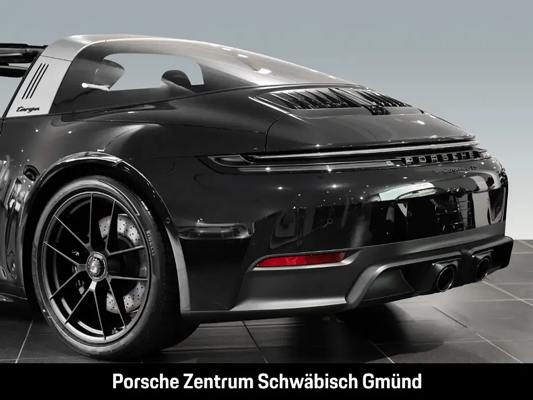 Porsche 992 - Thumbnail 14