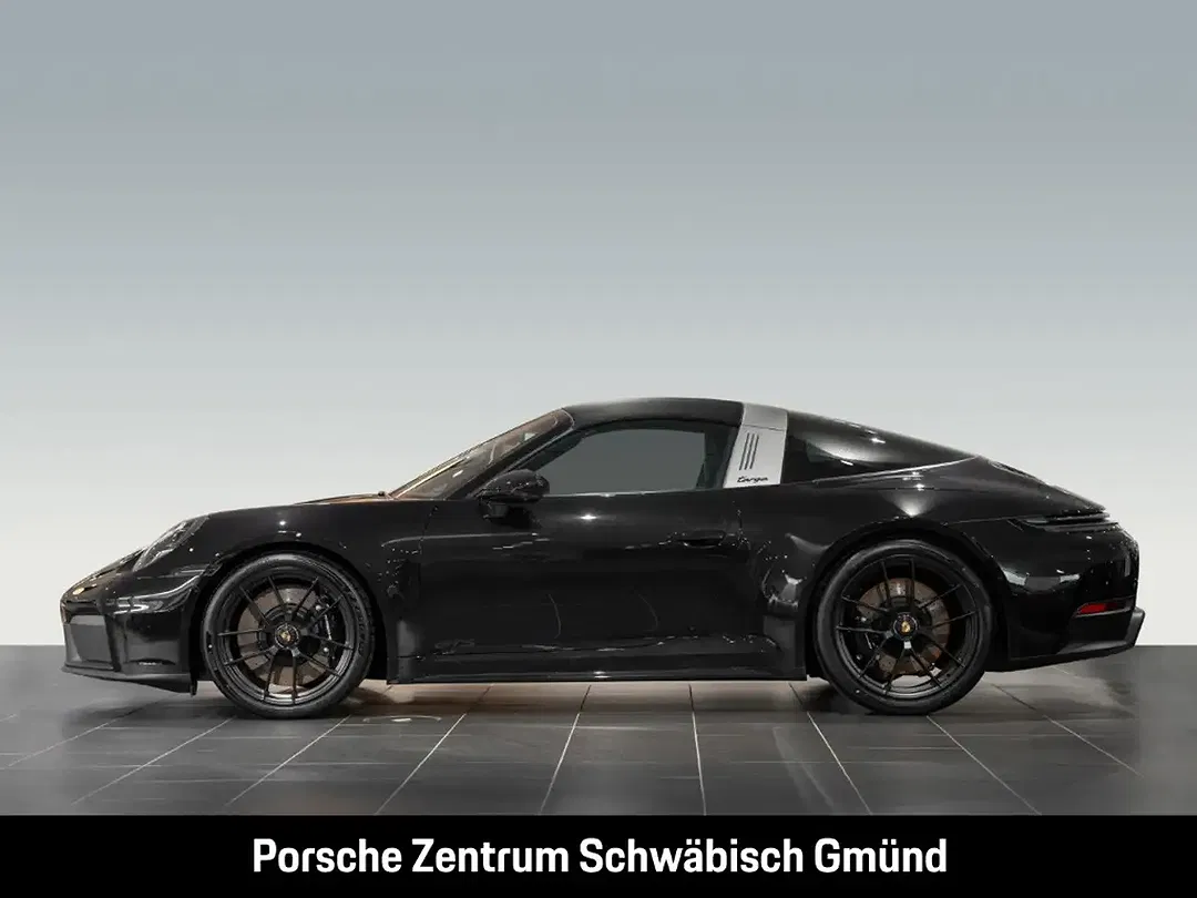 Porsche 992 - Thumbnail 8