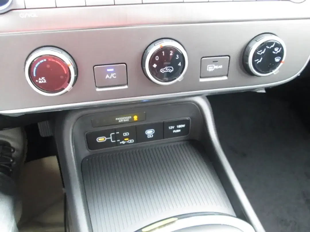 Hyundai KONA - Thumbnail 13