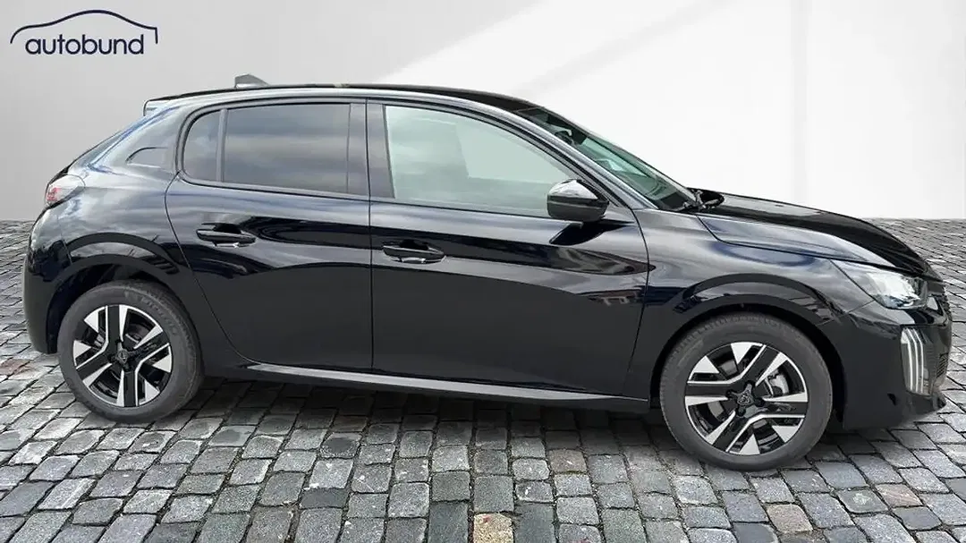 Peugeot 208 - Thumbnail 4