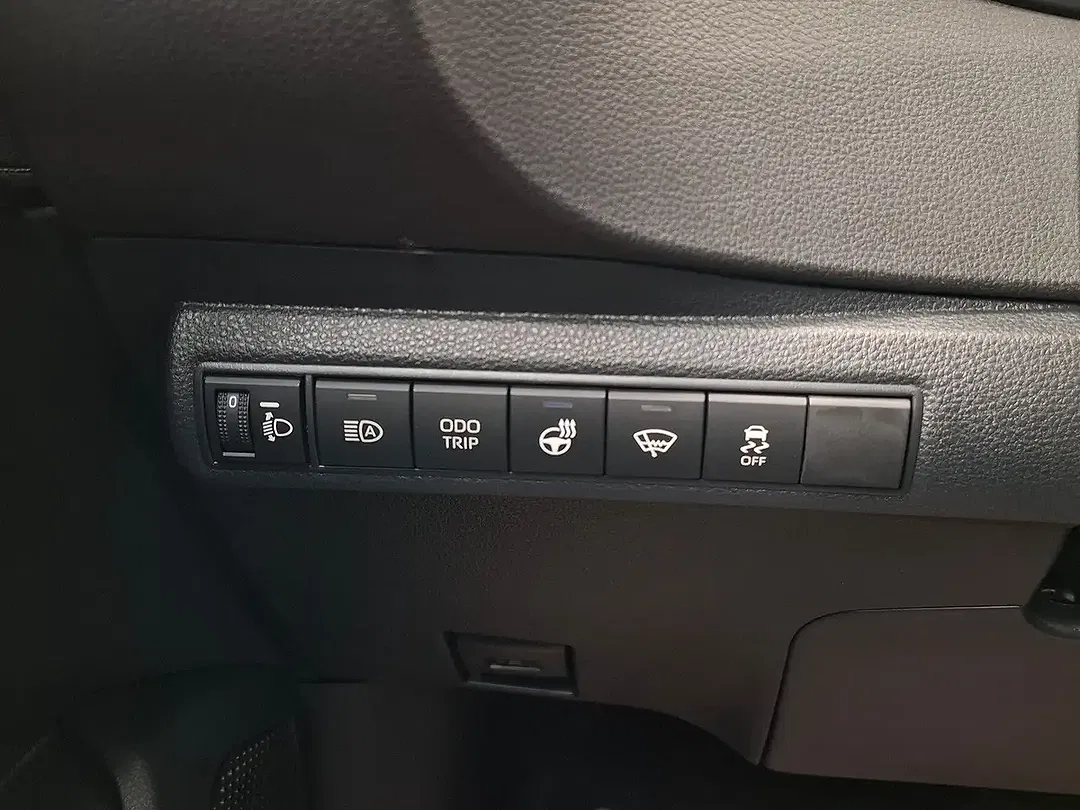 Suzuki Swace - Thumbnail 15