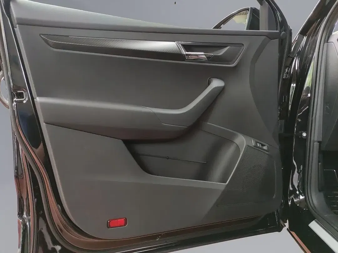 Skoda Karoq - Thumbnail 10