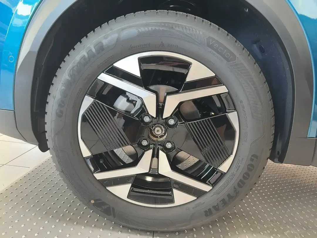 Peugeot 2008 - Thumbnail 12