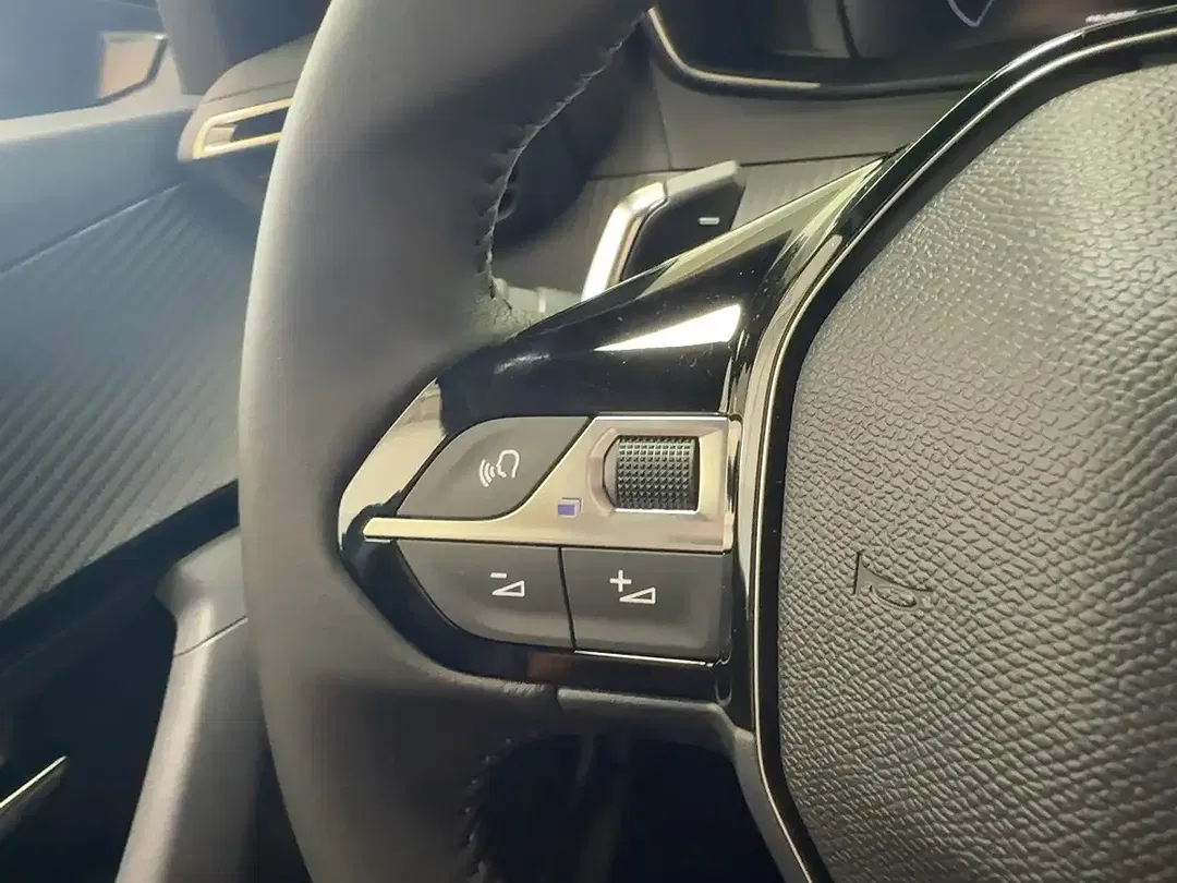 Peugeot 2008 - Thumbnail 13