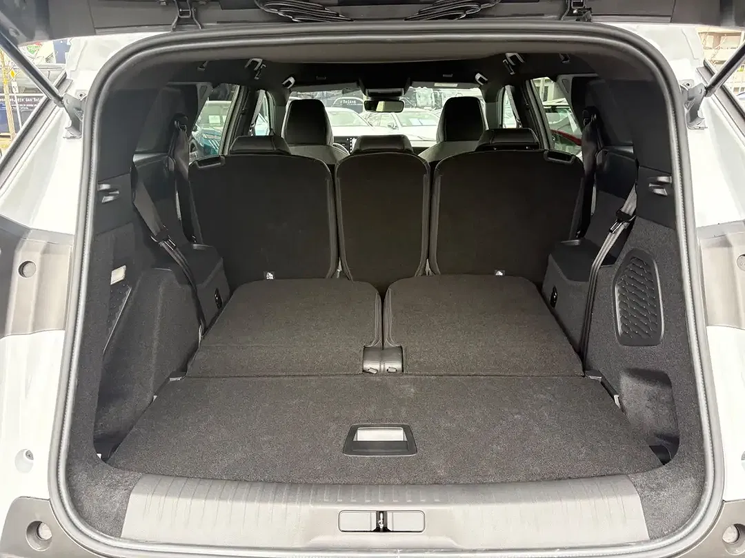 Peugeot 5008 - Thumbnail 10