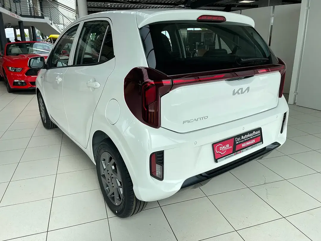 Kia Picanto - Thumbnail 4