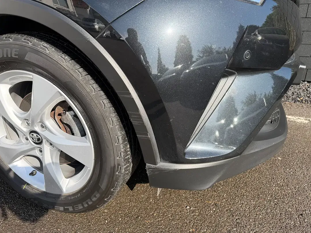Toyota C-HR - Thumbnail 9