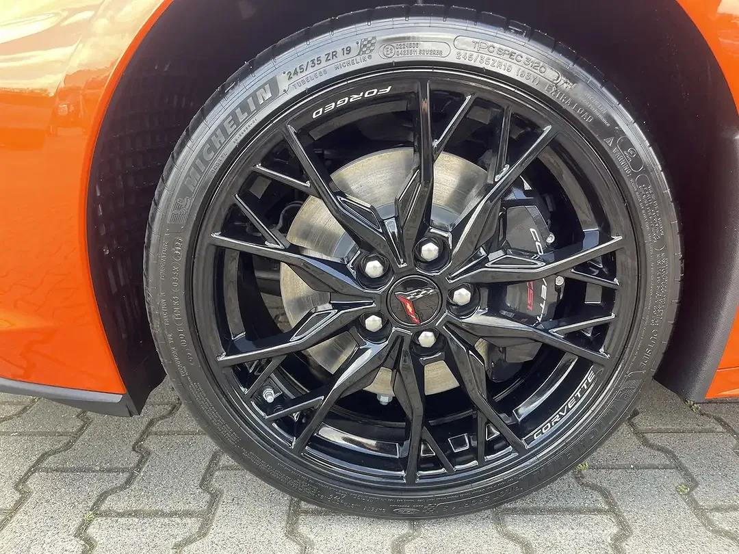 Corvette C8 - Thumbnail 6