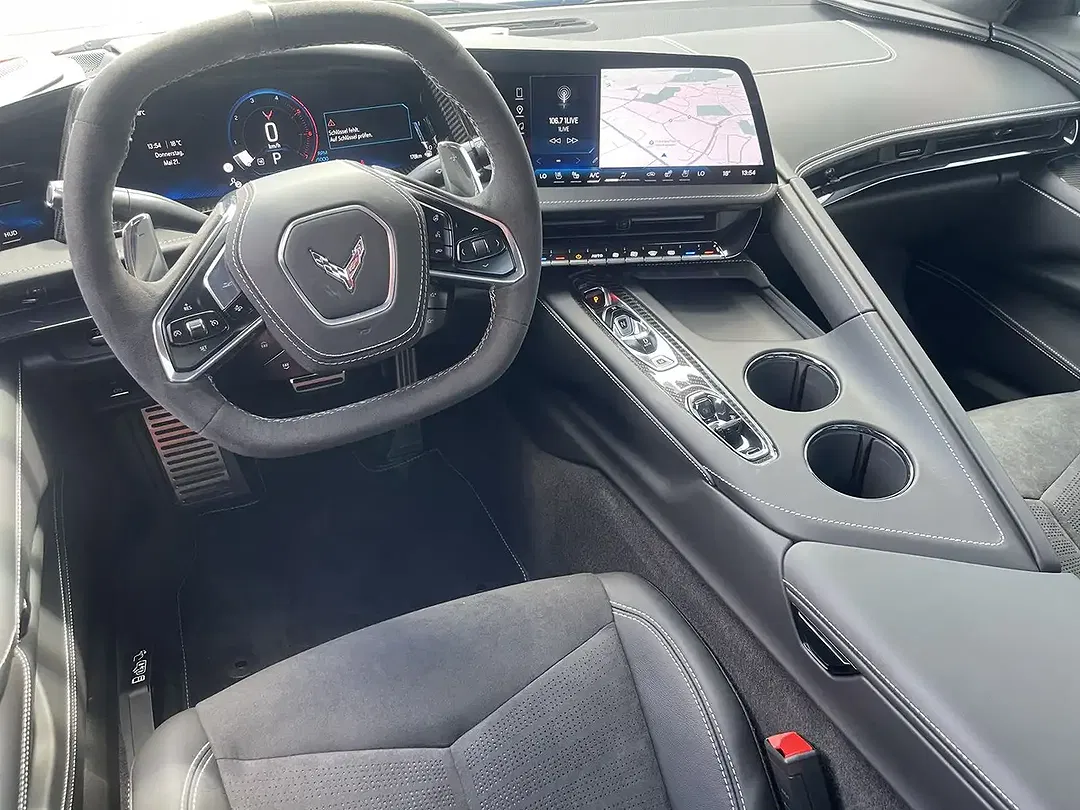 Corvette C8 - Thumbnail 8