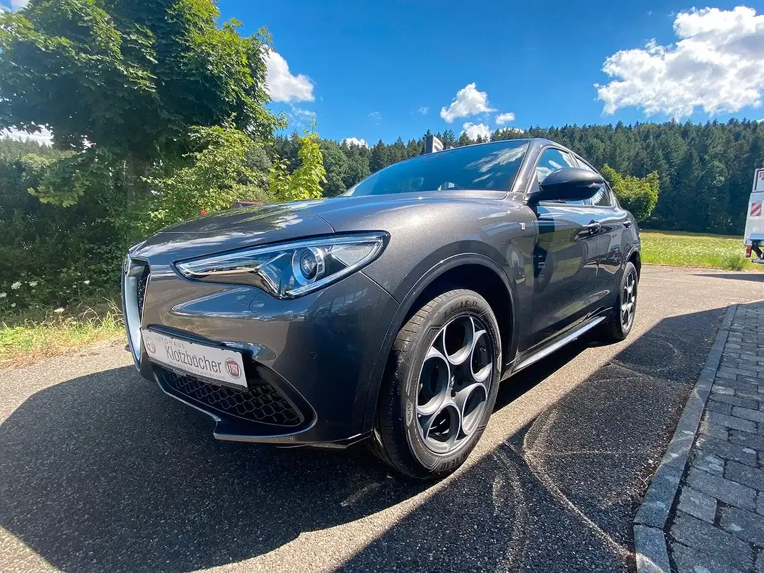 Alfa Romeo Stelvio - Thumbnail 14