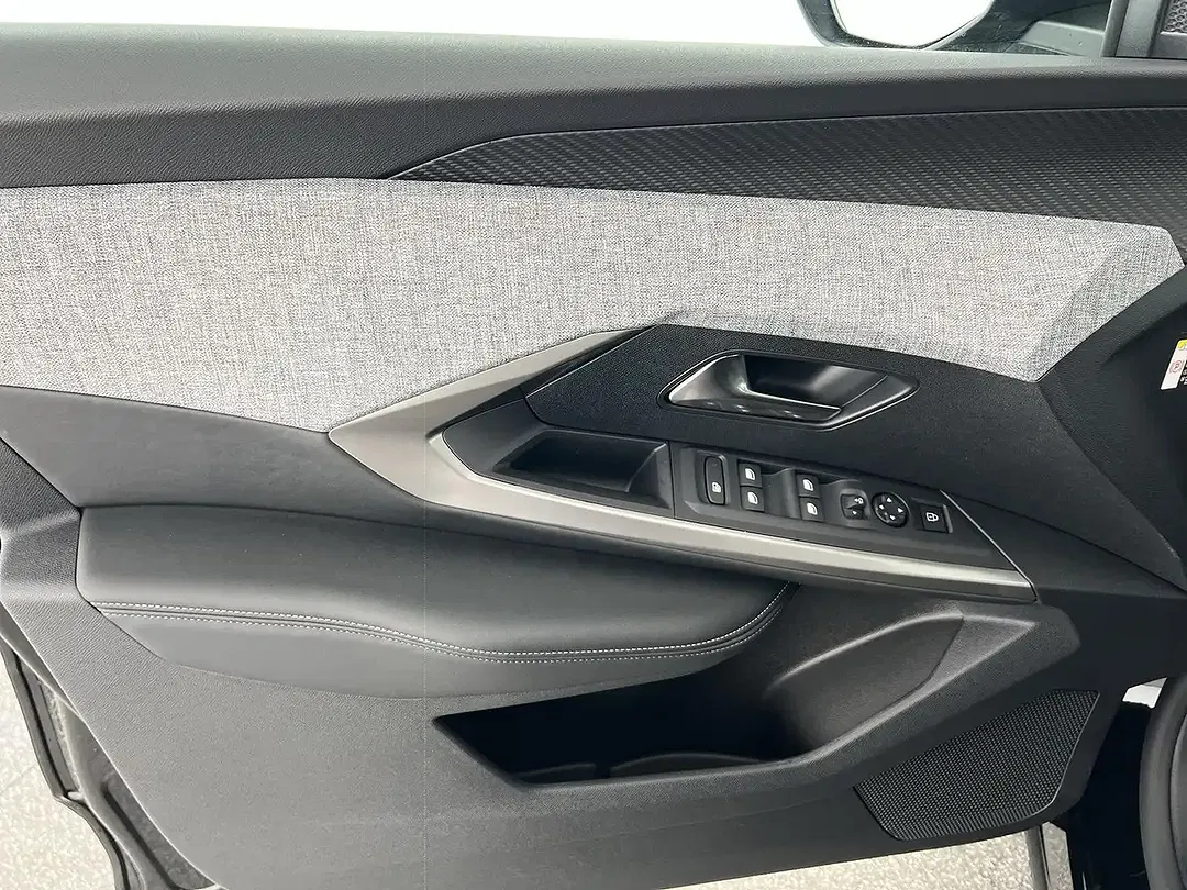 Peugeot 5008 - Thumbnail 11
