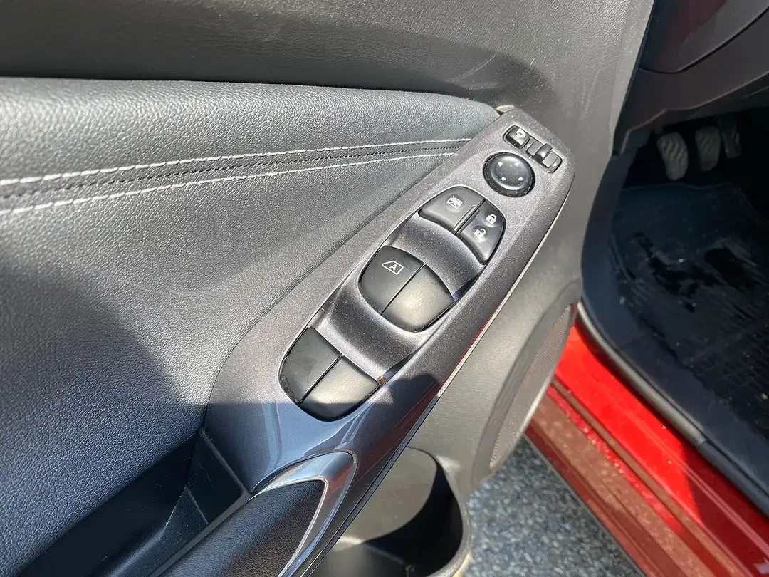 Nissan Juke - Thumbnail 8