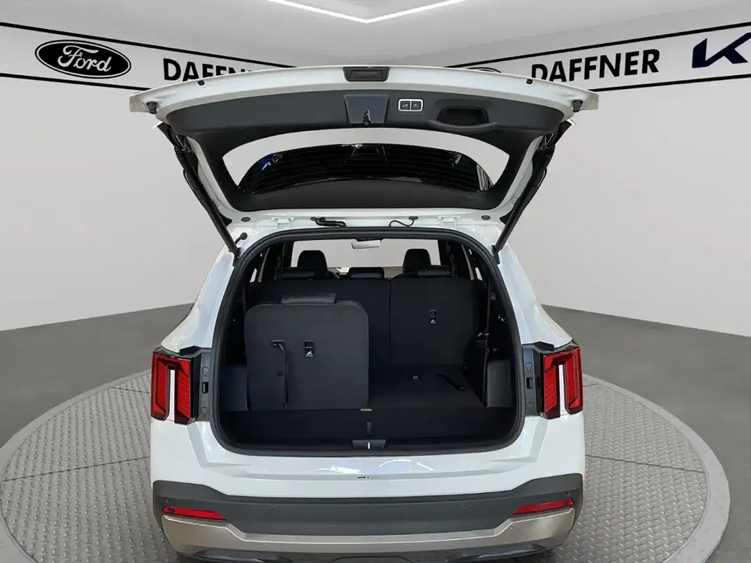 Kia Sorento - Thumbnail 13