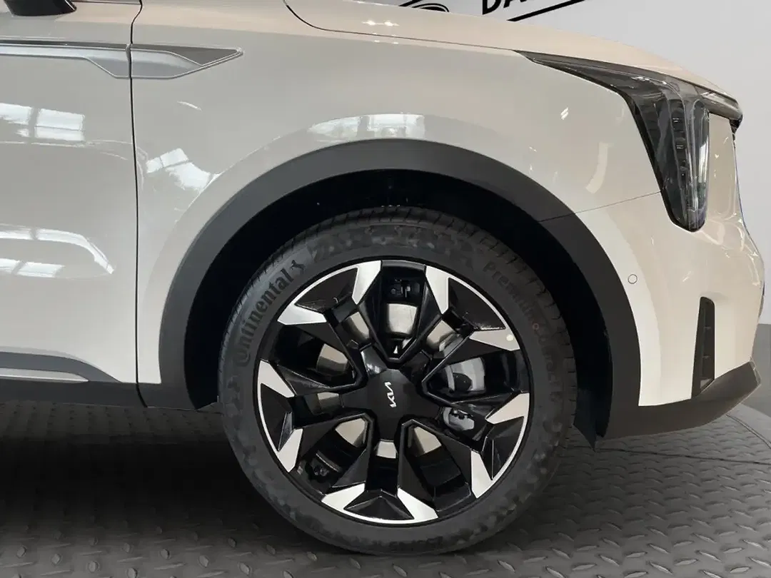 Kia Sorento - Thumbnail 14