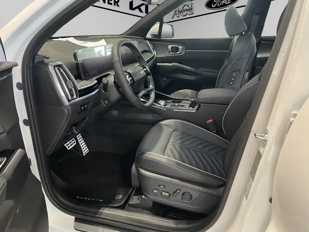 Kia Sorento - Thumbnail 9