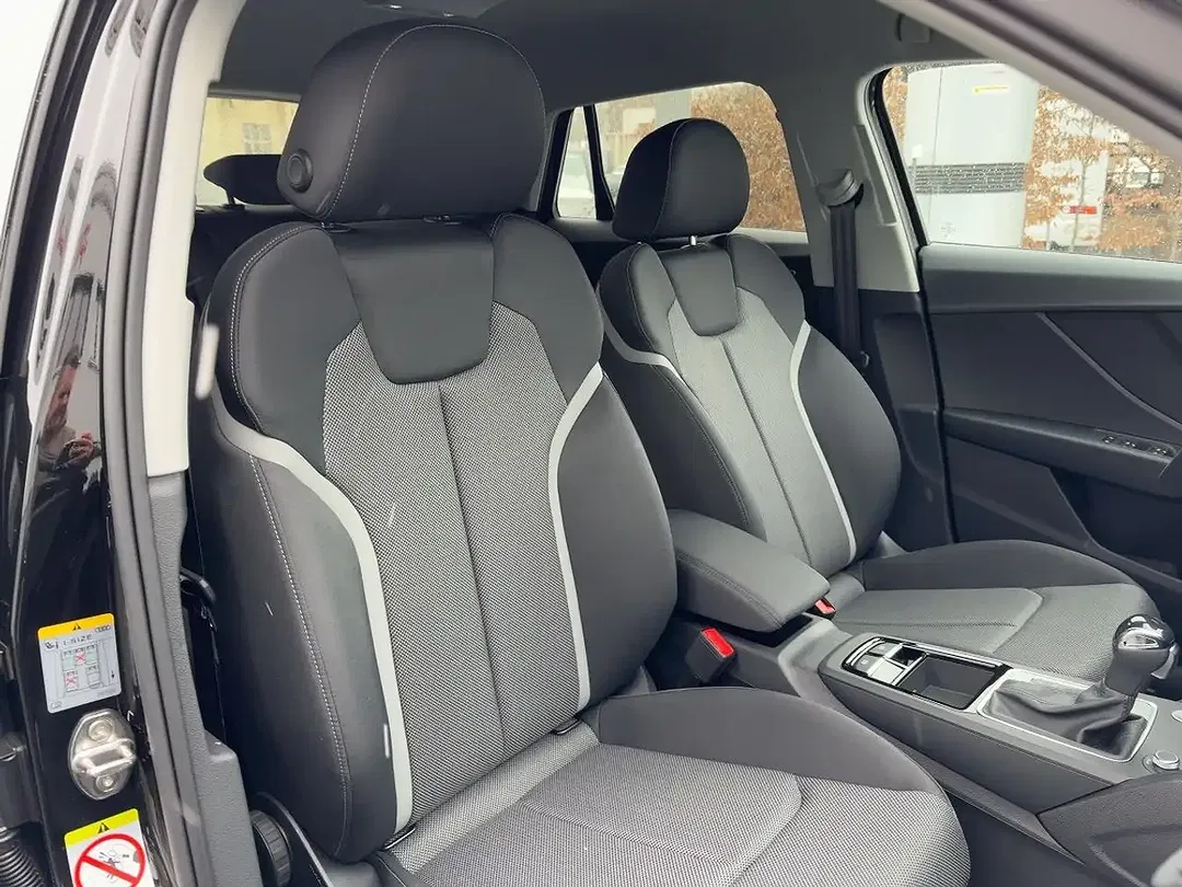 Audi Q2 - Thumbnail 11