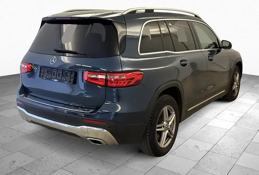 Mercedes-Benz GLB 200 - Thumbnail 4
