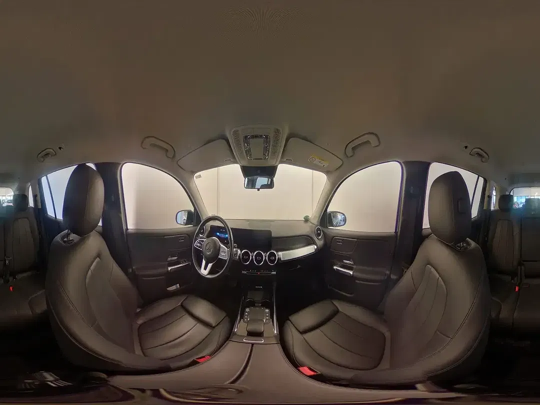 Mercedes-Benz GLB 200 - Thumbnail 7