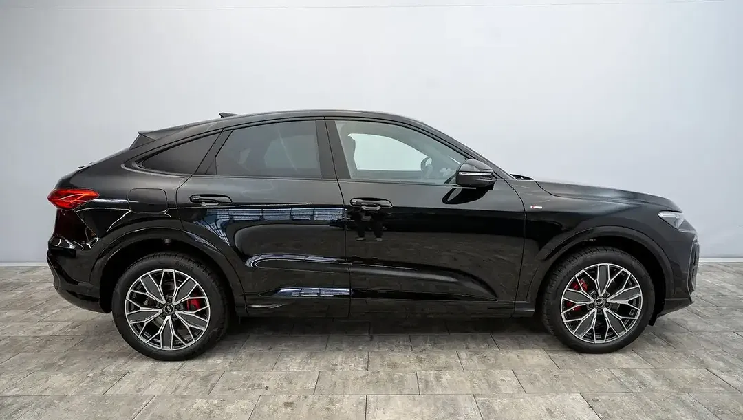 Audi Q5 - Thumbnail 5