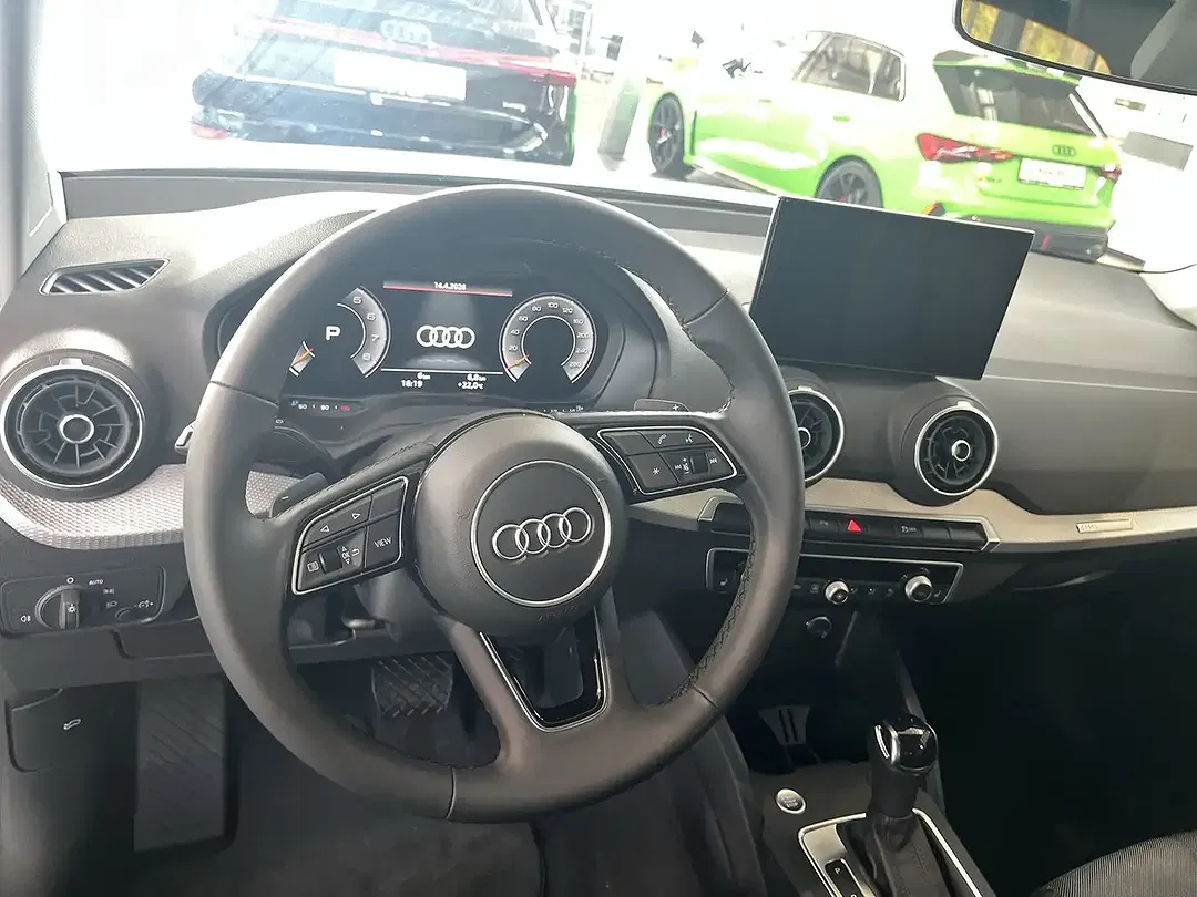 Audi Q2 - Thumbnail 8
