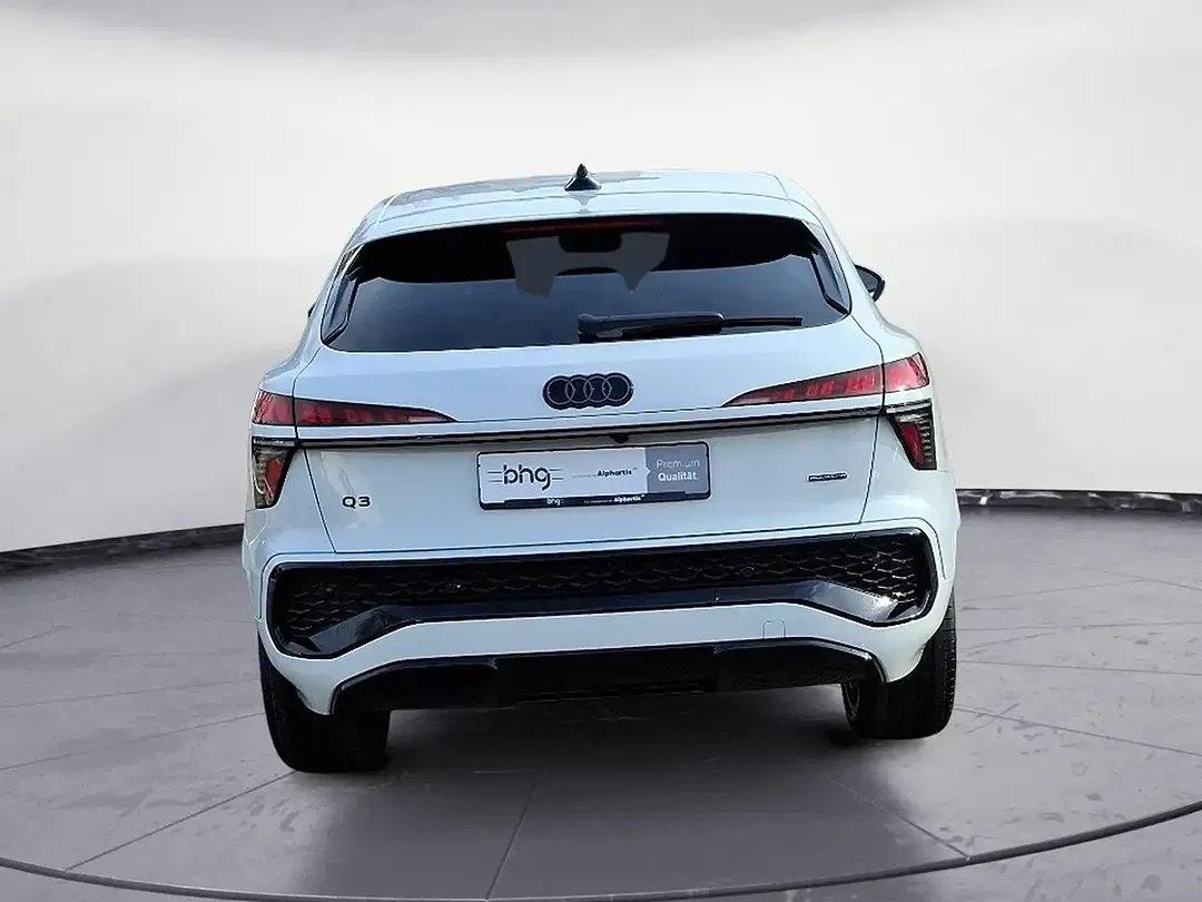 Audi Q3 - Thumbnail 4