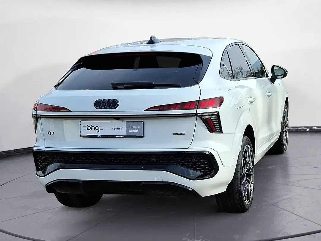 Audi Q3 - Thumbnail 5