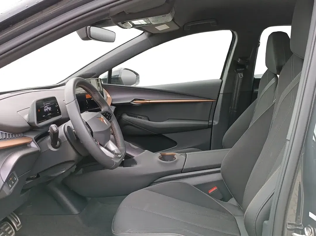 CUPRA Tavascan - Thumbnail 12