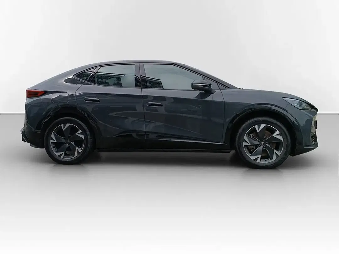 CUPRA Tavascan - Thumbnail 4