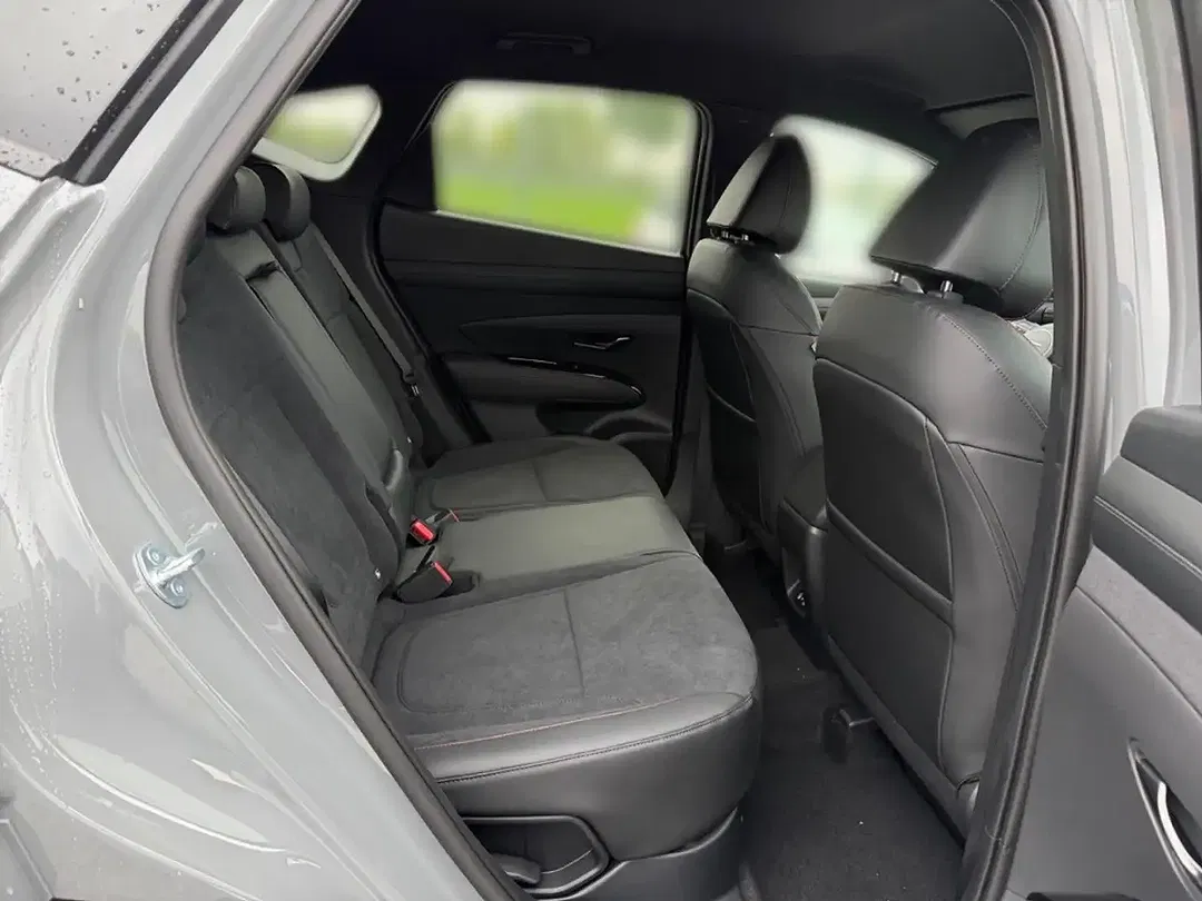 Hyundai TUCSON - Thumbnail 13