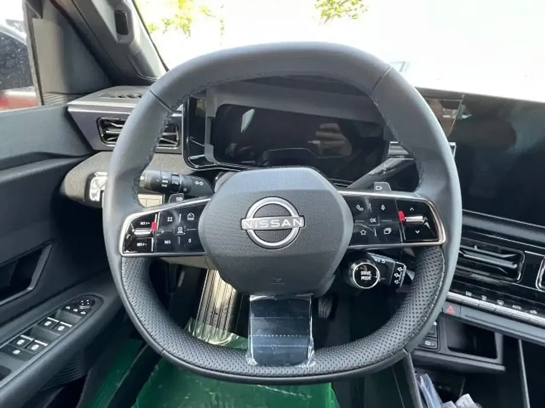Nissan Micra - Thumbnail 13