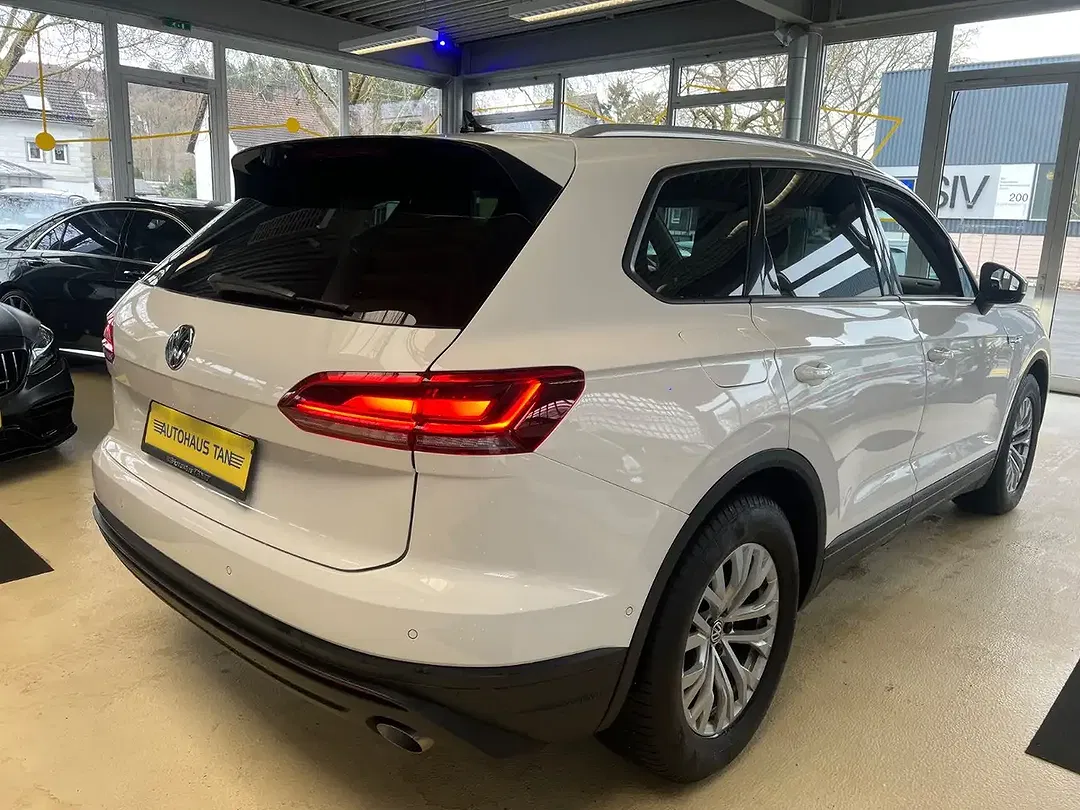 Volkswagen Touareg - Thumbnail 7
